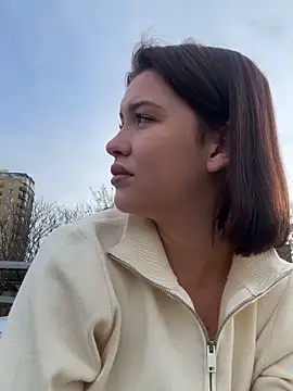 KikiWatson online show from November 20, 7:08 am