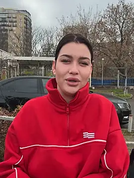 KikiWatson online show from December 1, 7:35 am