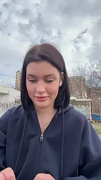 KikiWatson online show from February 18, 8:10 am