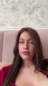 KikiWatson online show from May 15, 10:44 am