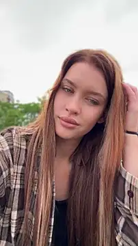 KikiWatson online show from May 28, 7:27 am