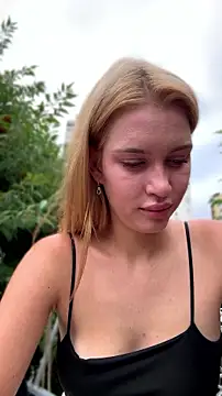 KikiWatson online show from July 14, 10:21 am