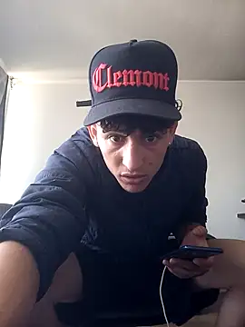 LatinBoysxxx online show from December 5, 5:39 pm