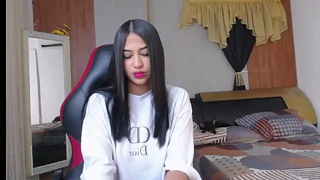 hera divine online show from March 15, 10:05 pm