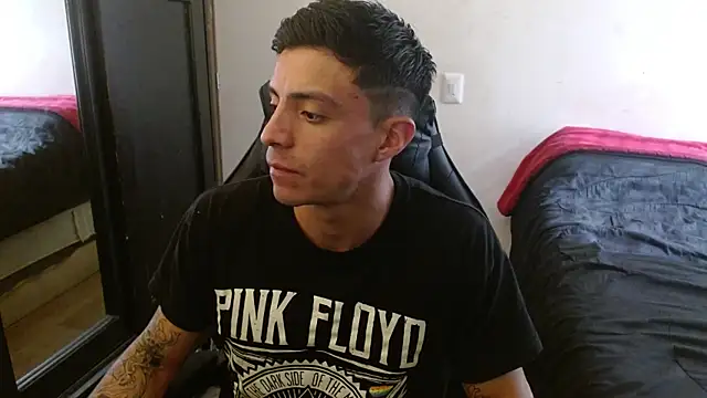 kv   xxx  online show from September 19, 8:20 pm