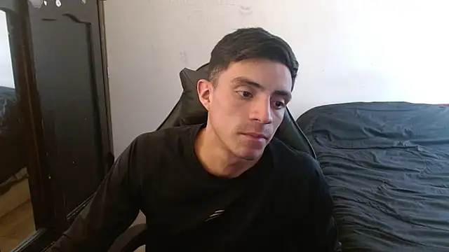 kv   xxx  online show from September 26, 7:40 pm