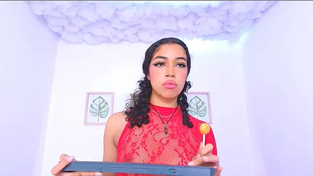 Sara Jhonson online show from February 2, 1:45 am