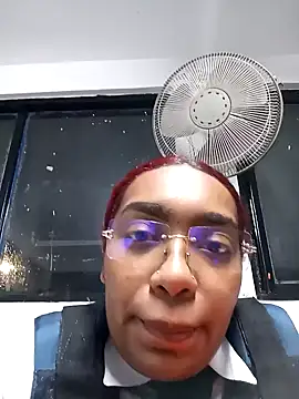 Cinnamon-Skin online show from December 30, 6:20 am