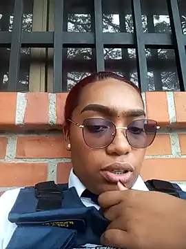 Cinnamon-Skin online show from January 2, 4:35 pm