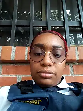 Cinnamon-Skin online show from January 5, 8:21 pm