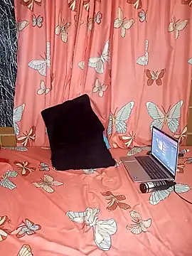 Cinnamon-Skin online show from January 30, 5:19 am