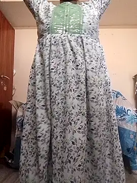 Snapshot of sneha_telugu_girl chatting on February 1, 9:21 am sneha telugu girl online show from February 1, 9:21 am