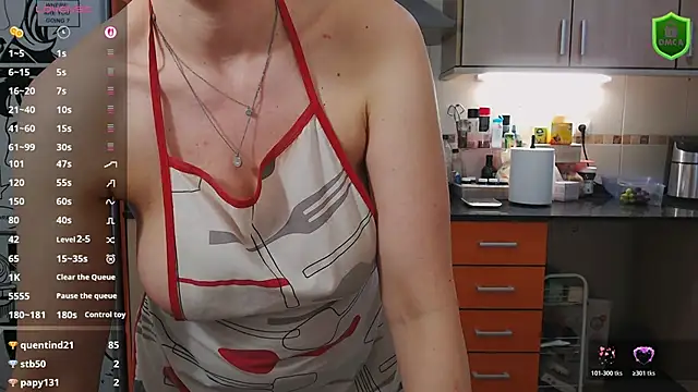 Snapshot of JennyCoquine chatting on April 11, 8:57 pm JennyCoquine online show from April 11, 8:57 pm