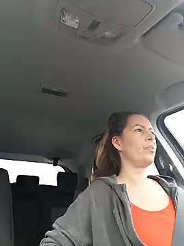 Snapshot of uber_babe chatting on December 29, 1:06 pm uber babe online show from December 29, 1:06 pm