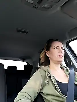 Snapshot of uber_babe chatting on December 30, 12:09 pm uber babe online show from December 30, 12:09 pm