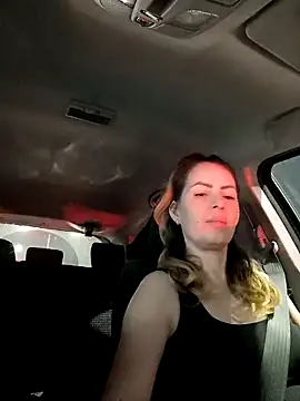 Snapshot of uber_babe chatting on December 30, 4:29 pm uber babe online show from December 30, 4:29 pm