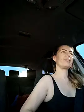 Snapshot of uber_babe chatting on January 6, 3:19 pm uber babe online show from January 6, 3:19 pm