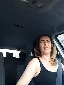 Snapshot of uber_babe chatting on January 8, 2:46 pm uber babe online show from January 8, 2:46 pm