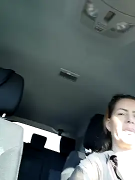 Snapshot of uber_babe chatting on January 16, 9:16 am uber babe online show from January 16, 9:16 am