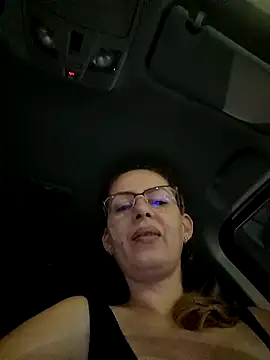 Snapshot of uber_babe chatting on January 22, 5:49 pm uber babe online show from January 22, 5:49 pm