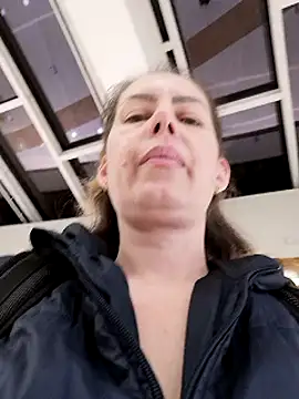 Snapshot of uber_babe chatting on January 28, 3:57 pm uber babe online show from January 28, 3:57 pm