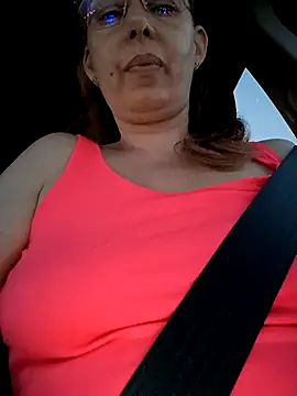 Snapshot of uber_babe chatting on February 4, 3:57 pm uber babe online show from February 4, 3:57 pm