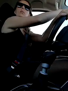 Snapshot of uber_babe chatting on February 11, 10:48 am uber babe online show from February 11, 10:48 am