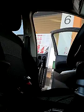 Snapshot of uber_babe chatting on March 5, 6:12 am uber babe online show from March 5, 6:12 am