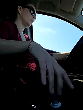 Snapshot of uber_babe chatting on March 6, 9:03 am uber babe online show from March 6, 9:03 am