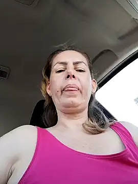 Snapshot of uber_babe chatting on March 7, 8:45 am uber babe online show from March 7, 8:45 am