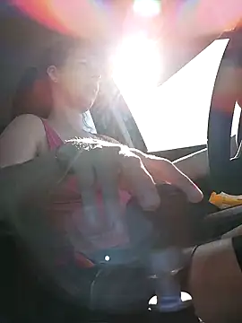 Snapshot of uber_babe chatting on March 8, 9:06 am uber babe online show from March 8, 9:06 am