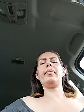 Snapshot of uber_babe chatting on March 11, 12:28 pm uber babe online show from March 11, 12:28 pm