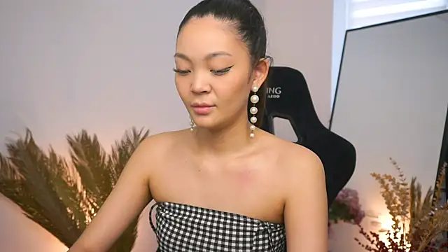 Peopleneedlove144 online show from January 20, 5:15 am