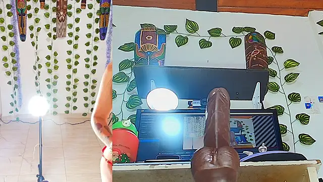 sharlotte funny online show from April 27, 6:06 pm