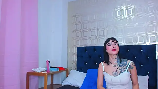 Snapshot of yulianademond66 chatting on February 8, 2:05 pm yulianademond66 online show from February 8, 2:05 pm