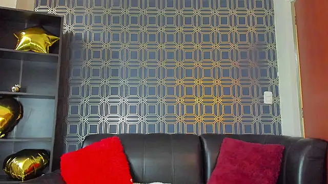 Snapshot of yulianademond66 chatting on March 14, 9:21 pm yulianademond66 online show from March 14, 9:21 pm