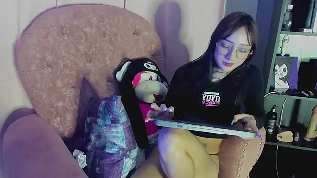 Snapshot of yulianademond66 chatting on September 16, 3:29 am yulianademond66 online show from September 16, 3:29 am