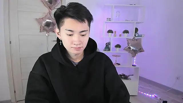 Snapshot of Miram_Yu chatting on December 2, 9:02 am Miram Yu online show from December 2, 9:02 am