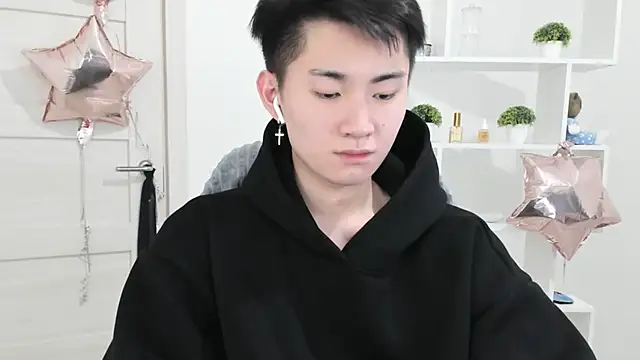 Snapshot of Miram_Yu chatting on December 6, 8:59 am Miram Yu online show from December 6, 8:59 am