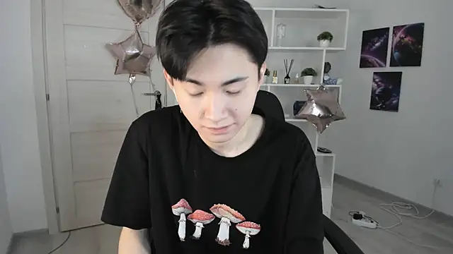 Snapshot of Miram_Yu chatting on January 22, 4:44 am Miram Yu online show from January 22, 4:44 am