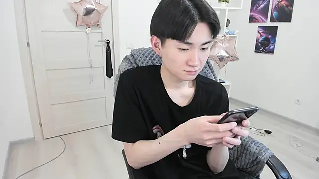 Snapshot of Miram_Yu chatting on March 9, 4:16 am Miram Yu online show from March 9, 4:16 am