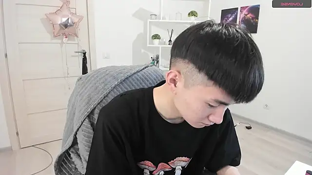 Snapshot of Miram_Yu chatting on March 14, 4:10 am Miram Yu online show from March 14, 4:10 am