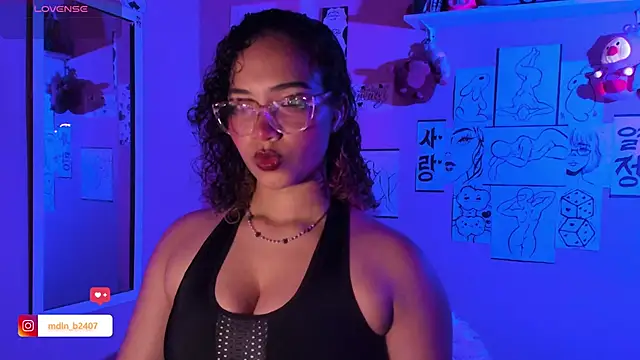 Snapshot of MadelineBenet chatting on March 14, 11:11 pm MadelineBenet online show from March 14, 11:11 pm