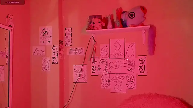 Snapshot of MadelineBenet chatting on March 18, 11:42 pm MadelineBenet online show from March 18, 11:42 pm