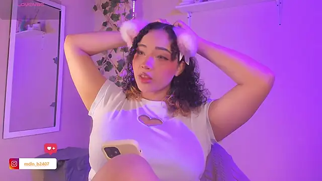 Snapshot of MadelineBenet chatting on September 12, 2:00 am MadelineBenet online show from September 12, 2:00 am