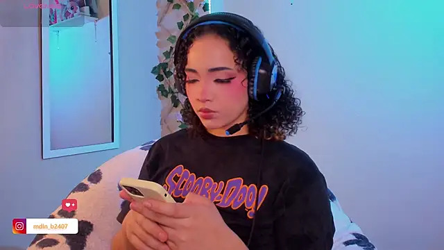 Snapshot of MadelineBenet chatting on September 13, 11:59 pm MadelineBenet online show from September 13, 11:59 pm