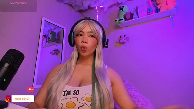 Snapshot of MadelineBenet chatting on September 30, 3:11 am MadelineBenet online show from September 30, 3:11 am