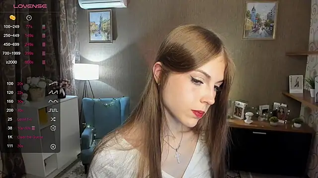 Snapshot of DarleneHatt chatting on September 24, 11:08 pm DarleneHatt online show from September 24, 11:08 pm