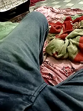 QUEEN-X-CPL online show from December 4, 5:33 pm