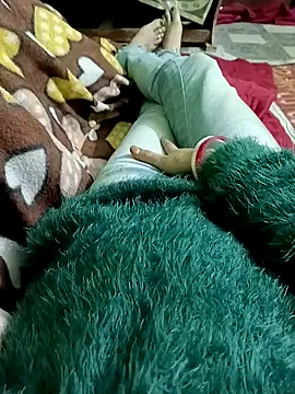 QUEEN-X-CPL online show from January 1, 5:22 pm